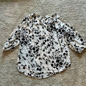 Black and White Women’s Top